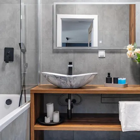 公寓 Indigo Premium 2 Bedroom With Parking 波兹南